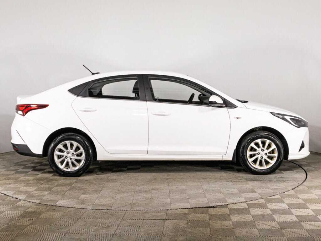 Hyundai Solaris 2021 года с пробегом. Фото: #3