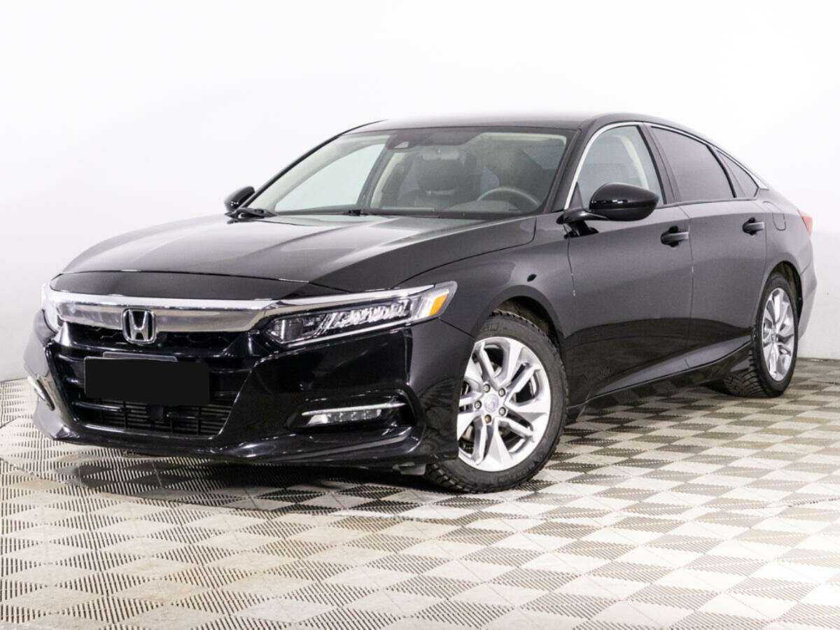 Honda Accord 2018 года с пробегом. Посмотреть фото