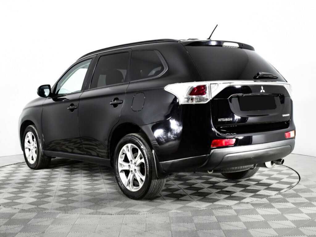 Mitsubishi Outlander 2012 года с пробегом. Фото: #6