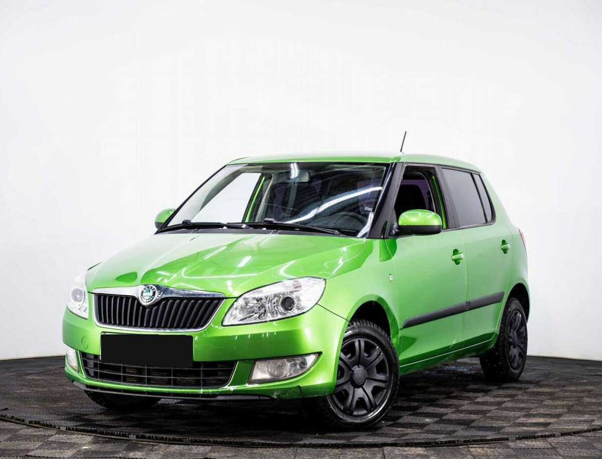Skoda Fabia 2012 года с пробегом. Посмотреть фото