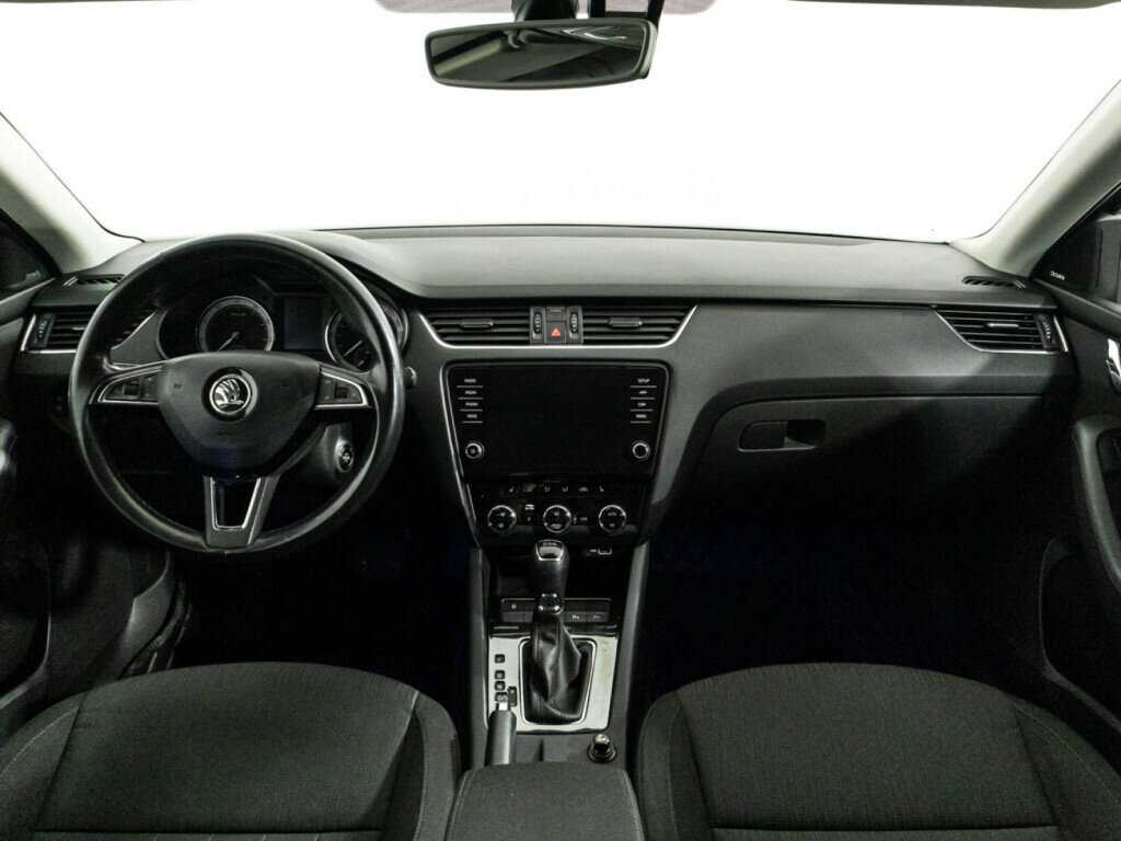 Skoda Octavia 2018 года с пробегом. Фото: #13