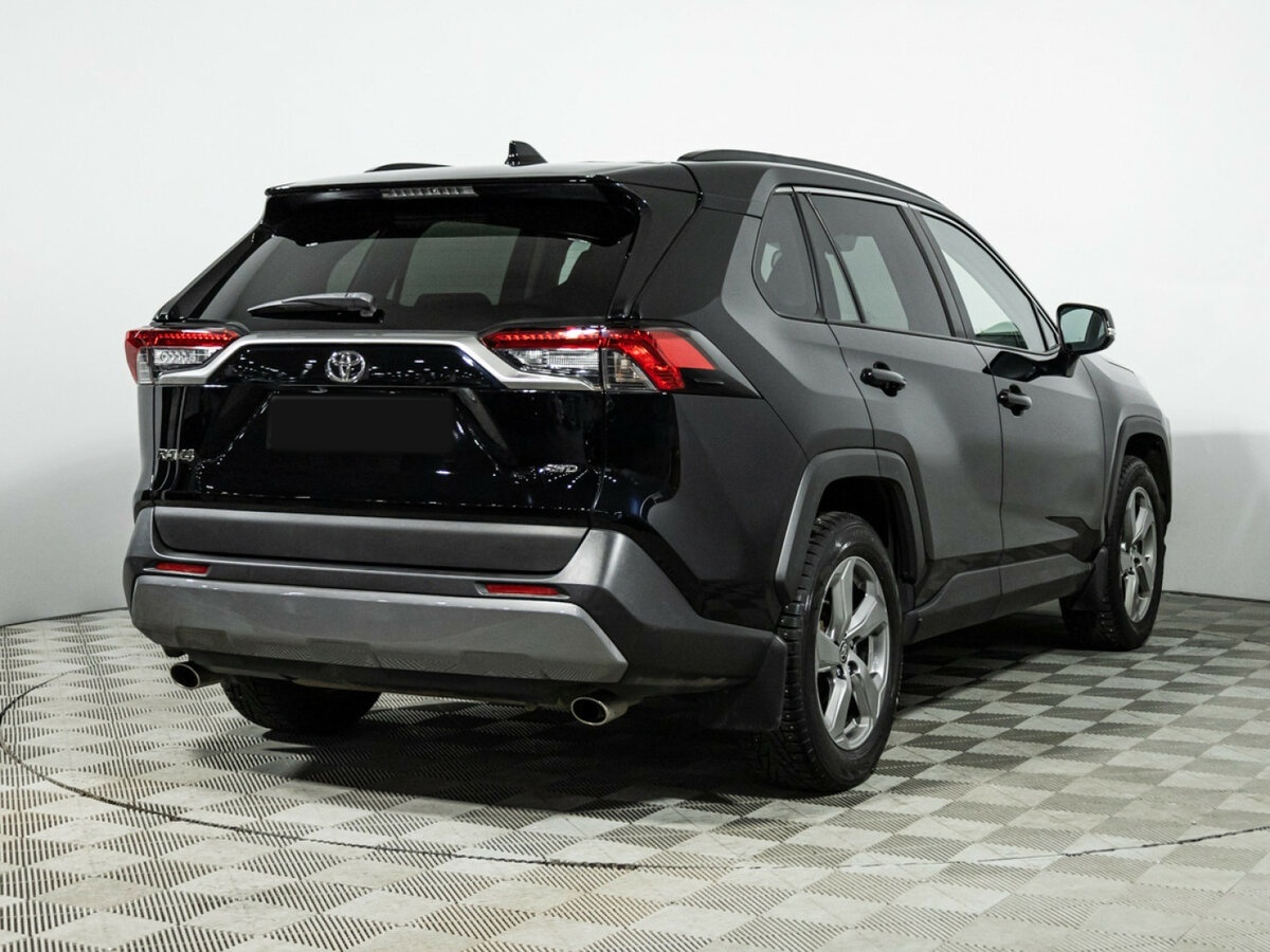 Toyota RAV4 2021 года с пробегом. Фото: #4