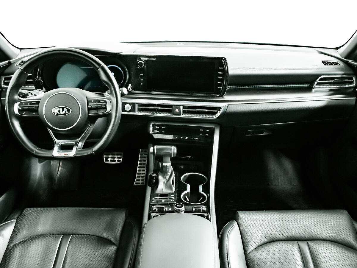 Kia K5 2021 года с пробегом. Фото: #8
