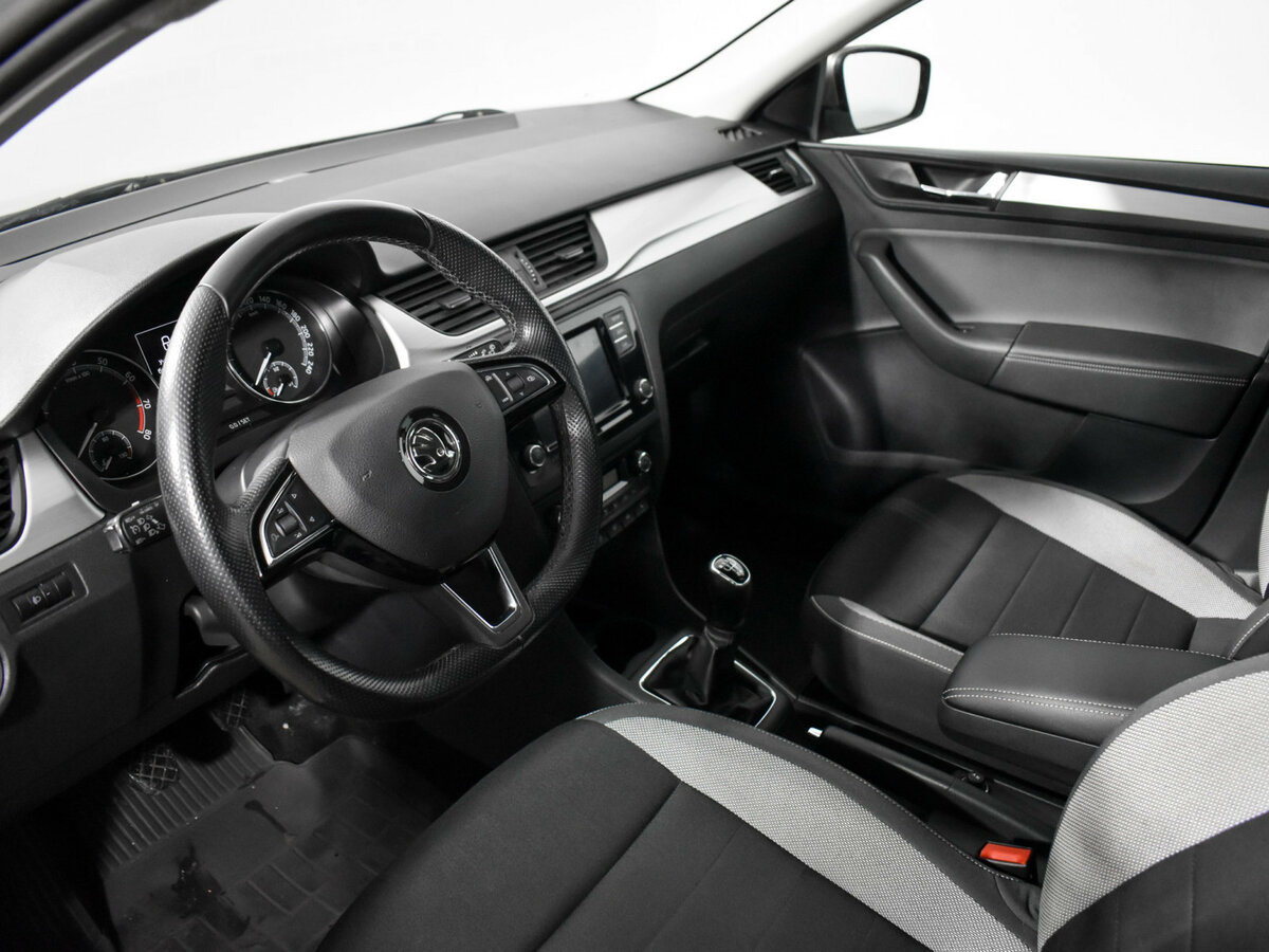 Skoda Rapid 2019 года с пробегом. Фото: #7