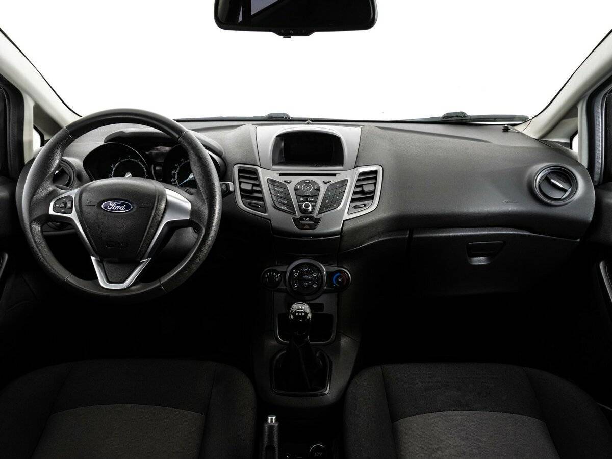Ford Fiesta 2015 года с пробегом. Фото: #7