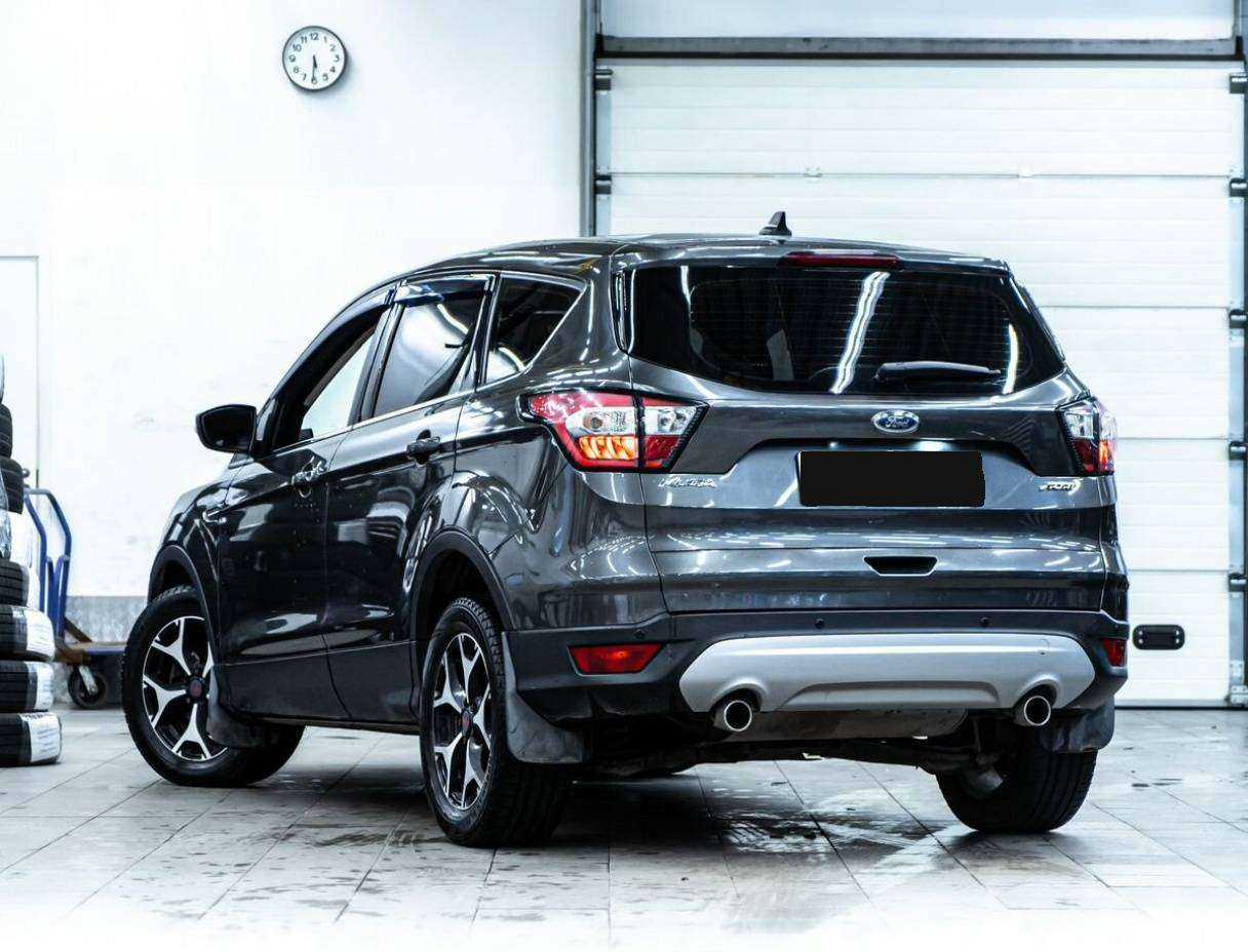 Ford Kuga 2017 года с пробегом. Фото: #3