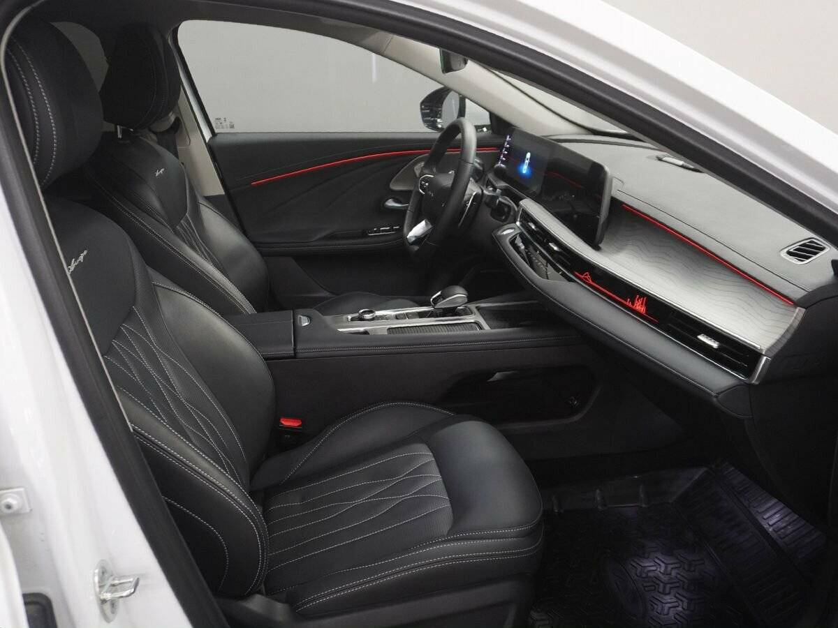 Chery Arrizo 8 2023 года с пробегом. Фото: #8