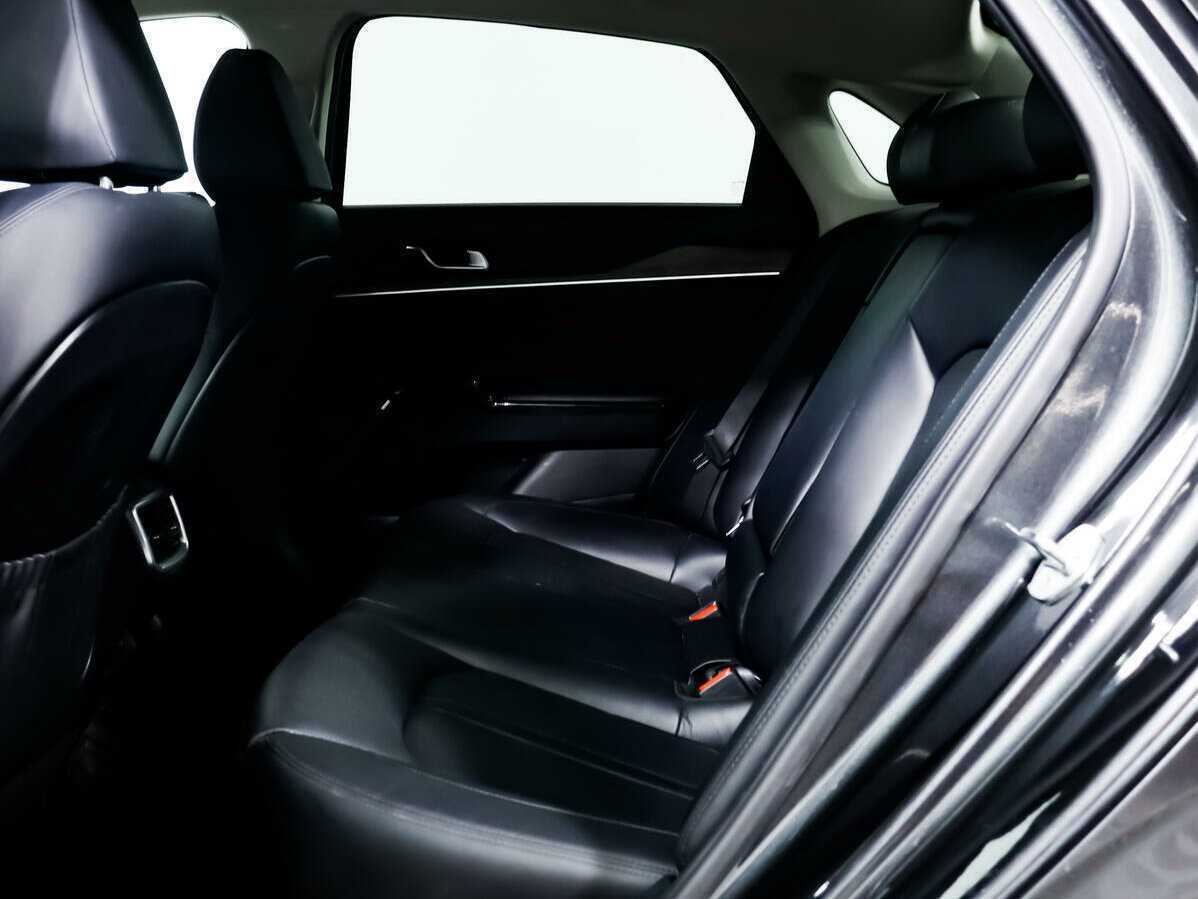 Kia K5 2020 года с пробегом. Фото: #11