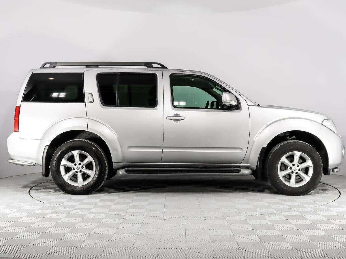 Nissan Pathfinder 2012 года с пробегом. Фото: #3