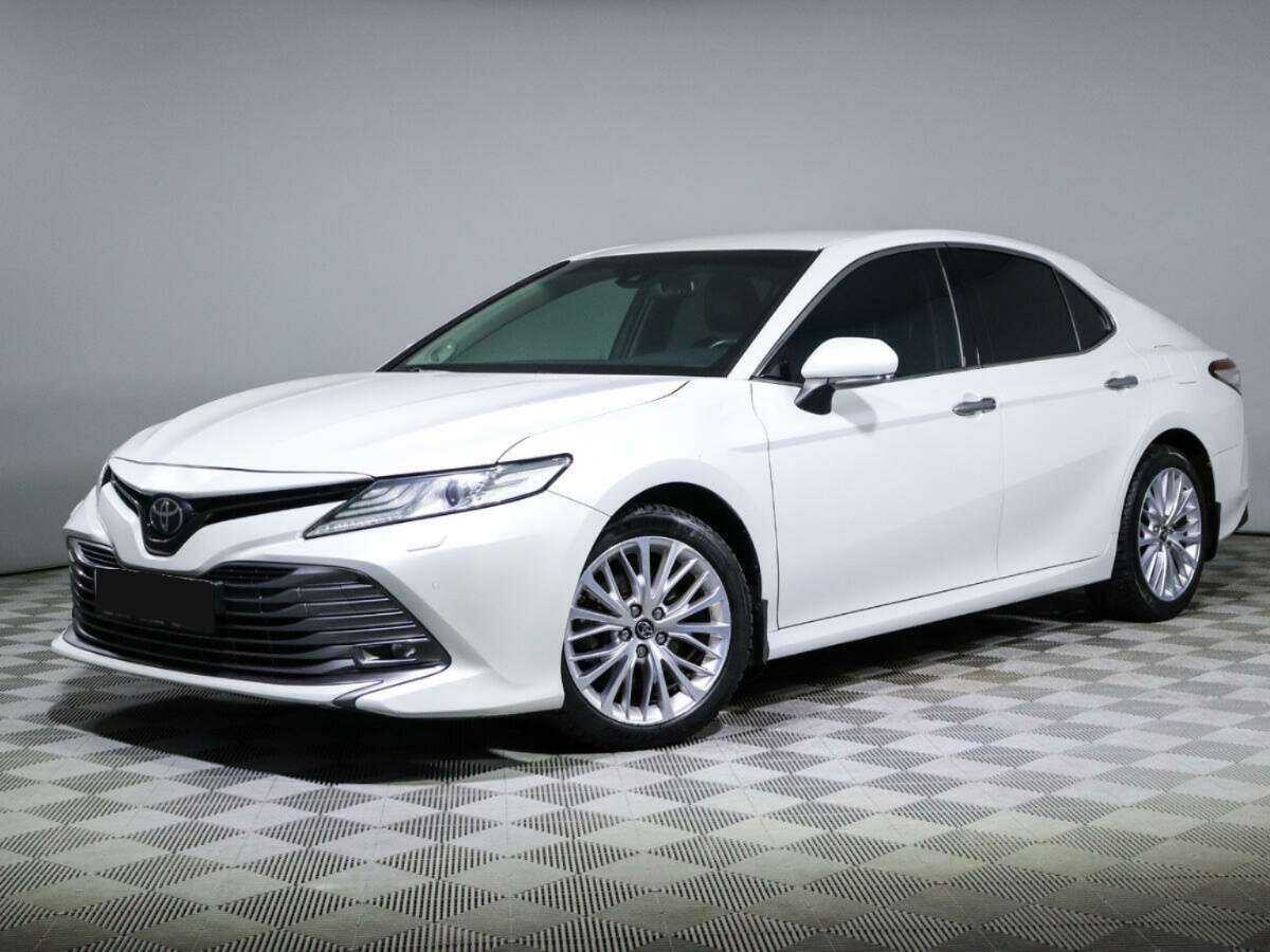 Toyota Camry 2018 года с пробегом. Фото: #0