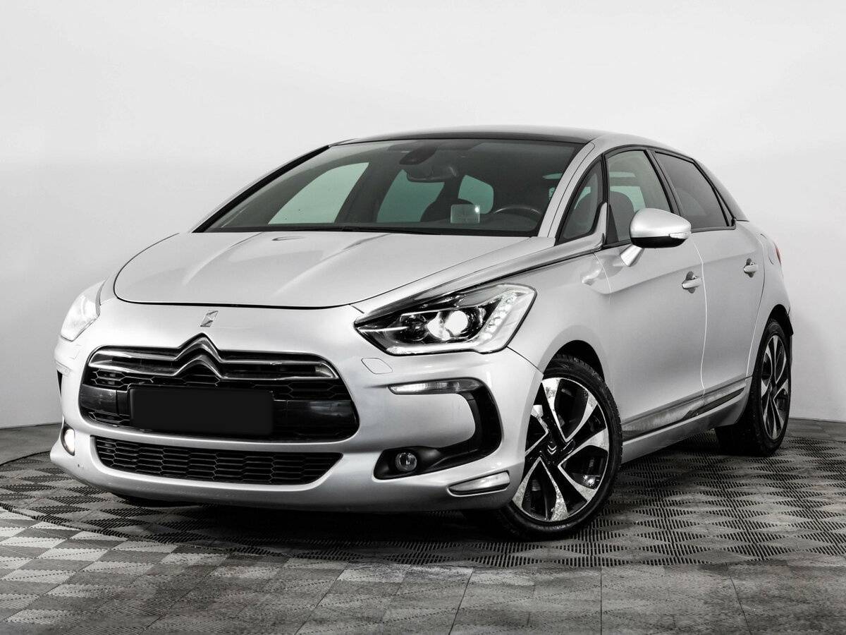 Citroen DS5 2012 года с пробегом. Фото: #0