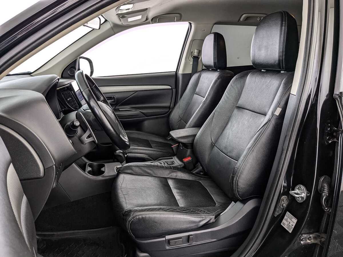Mitsubishi Outlander 2012 года с пробегом. Фото: #18
