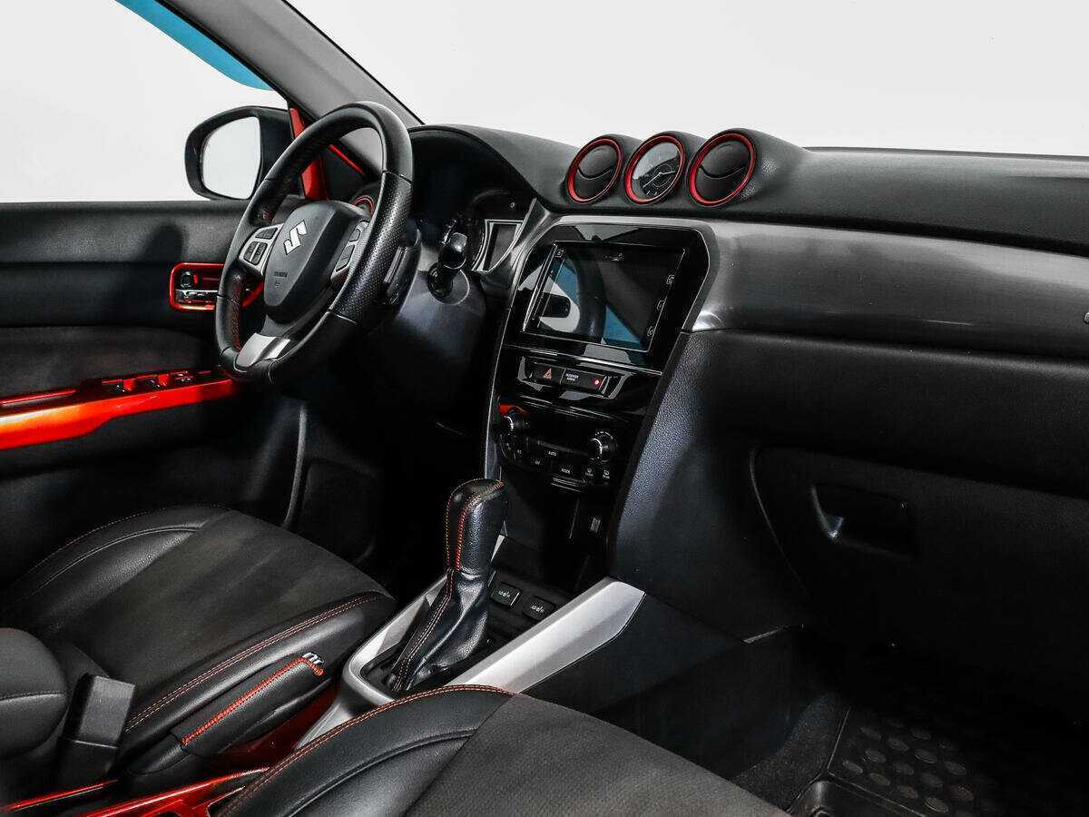 Suzuki Vitara 2017 года с пробегом. Фото: #11