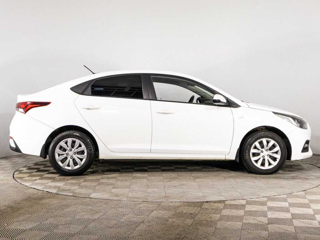 Hyundai Solaris 2017 года с пробегом. Фото: #3