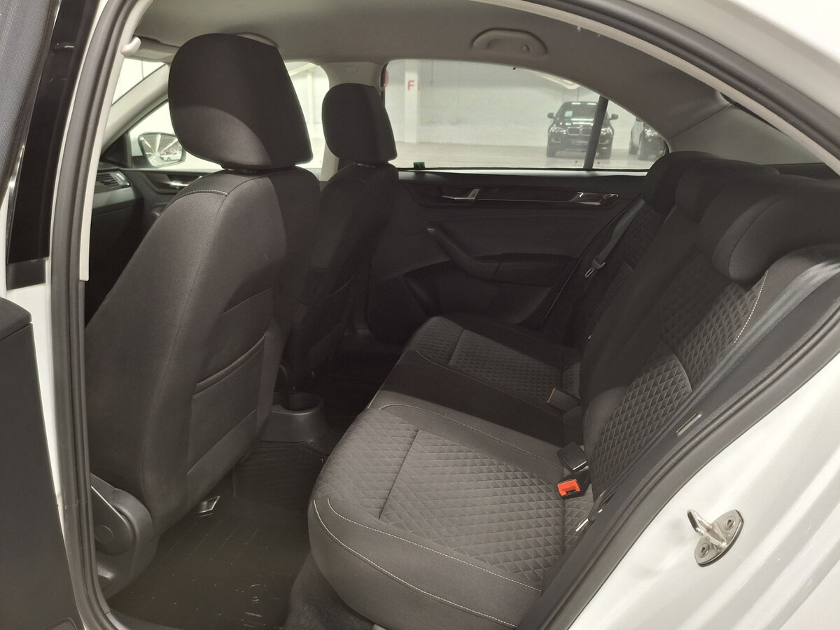 Skoda Rapid 2018 года с пробегом. Фото: #11