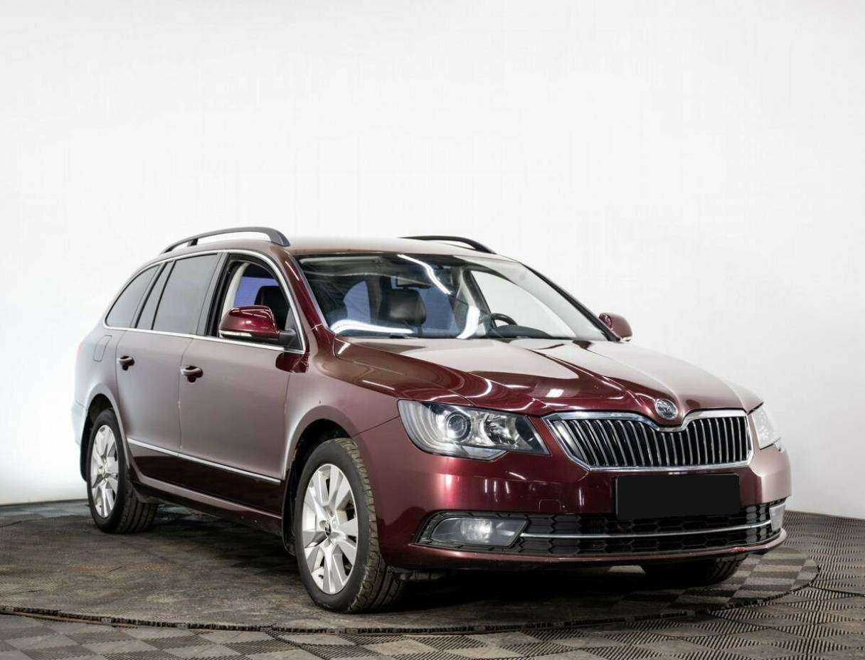 Skoda Superb 2014 года с пробегом. Фото: #2