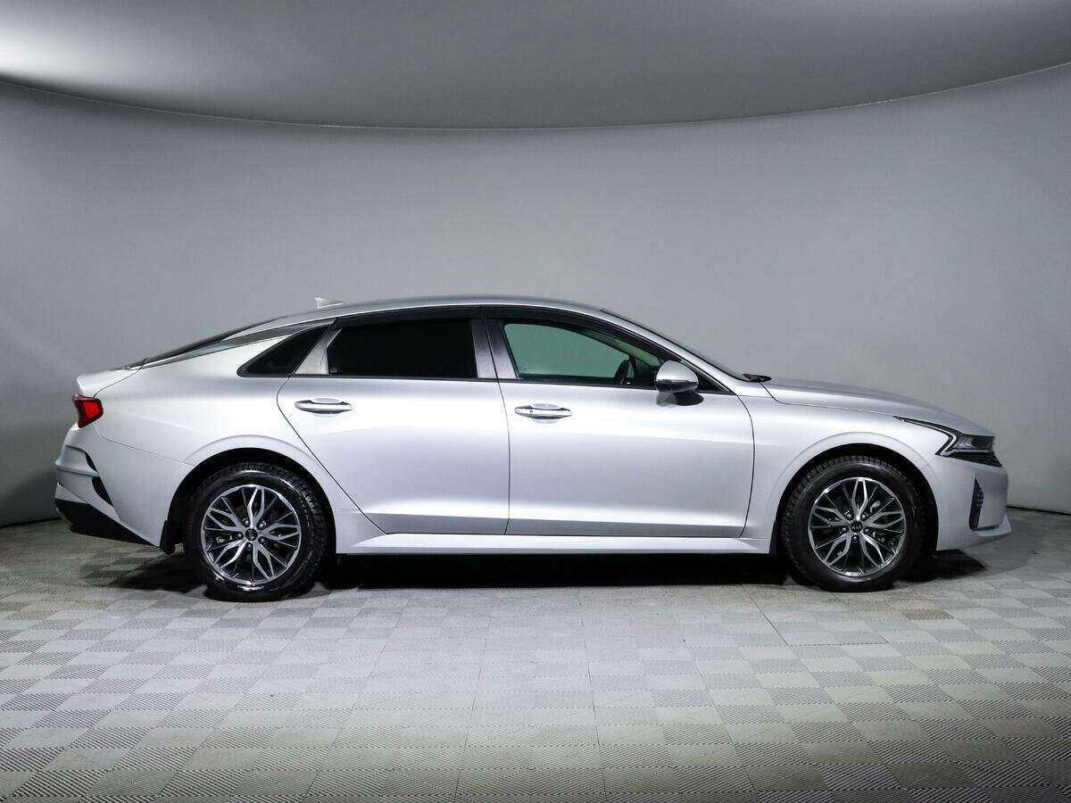 Kia K5 2021 года с пробегом. Фото: #2