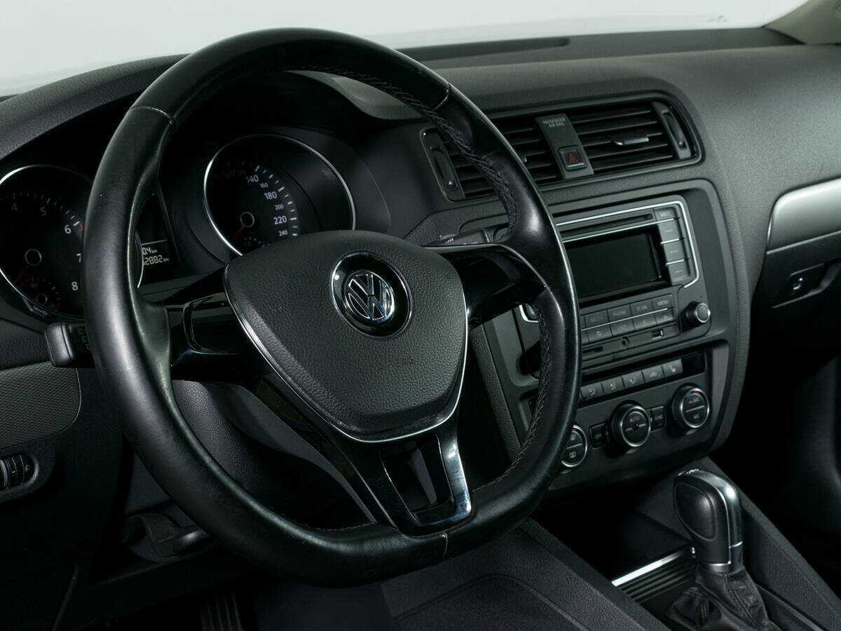 Volkswagen Jetta 2016 года с пробегом. Фото: #10