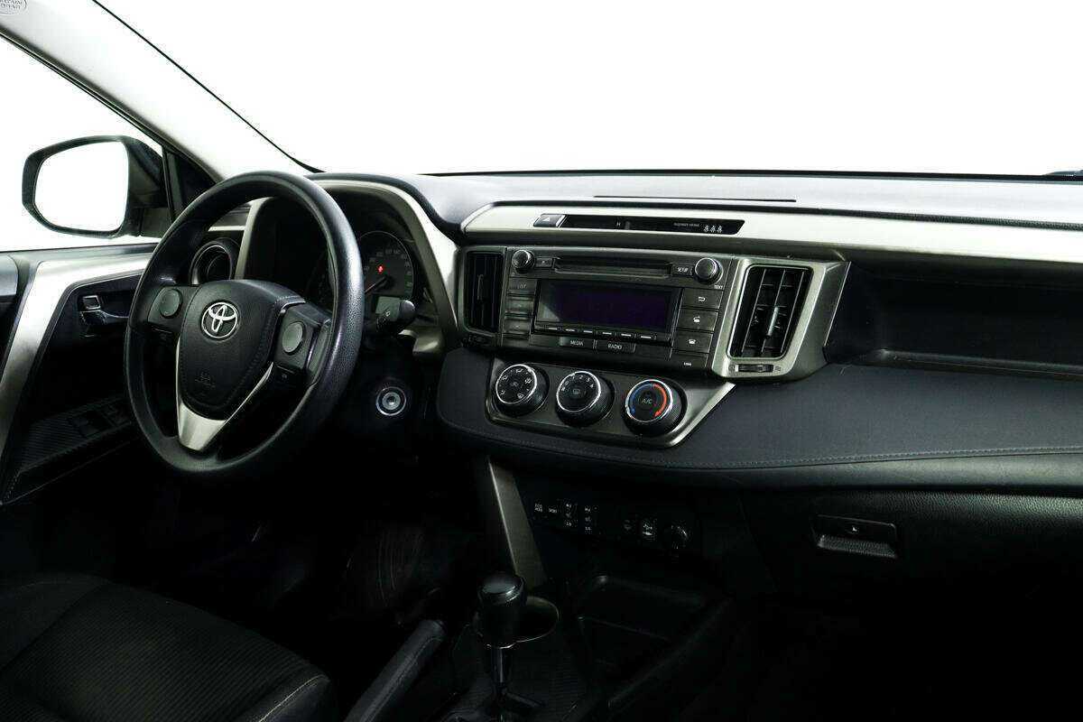 Toyota RAV4 2015 года с пробегом. Фото: #7