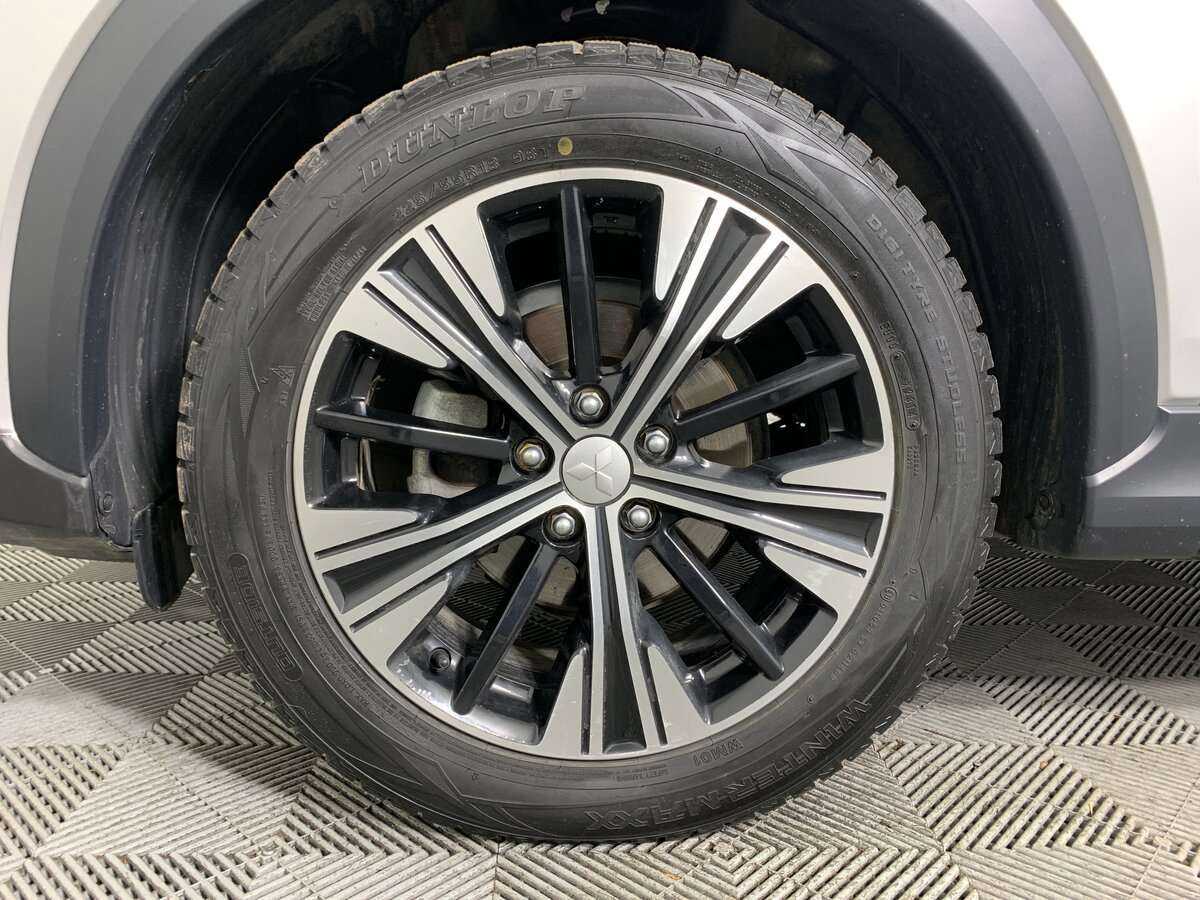 Mitsubishi Eclipse Cross 2018 года с пробегом. Фото: #8