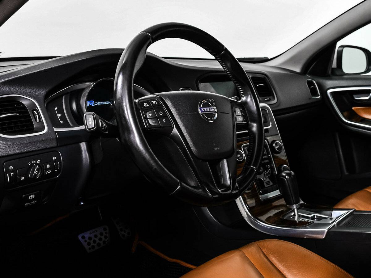 Volvo S60 2012 года с пробегом. Фото: #11