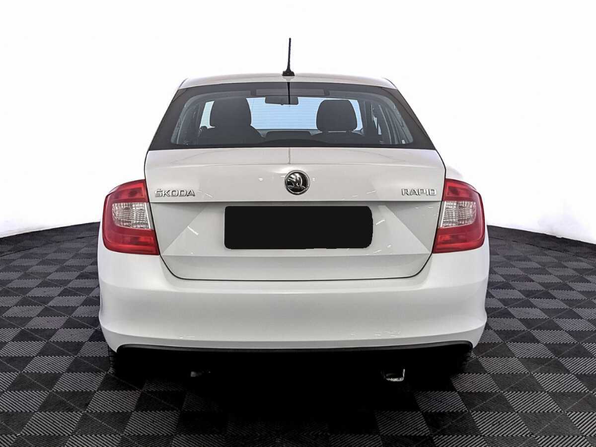 Skoda Rapid 2017 года с пробегом. Фото: #5