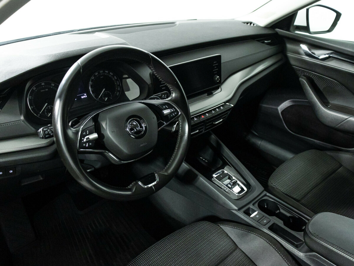 Skoda Octavia 2021 года с пробегом. Фото: #10