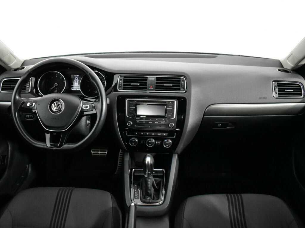 Volkswagen Jetta 2016 года с пробегом. Фото: #11