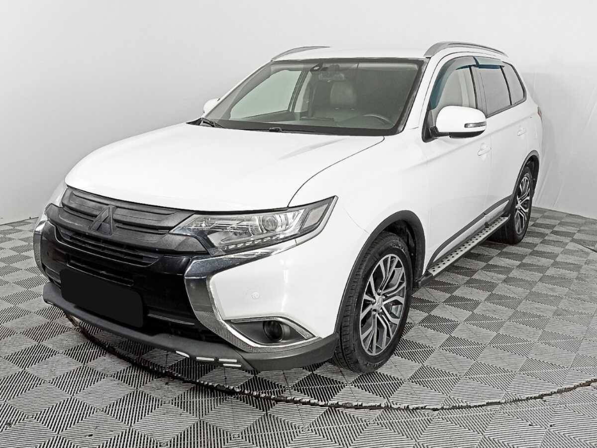 Mitsubishi Outlander 2018 года с пробегом. Фото: #0