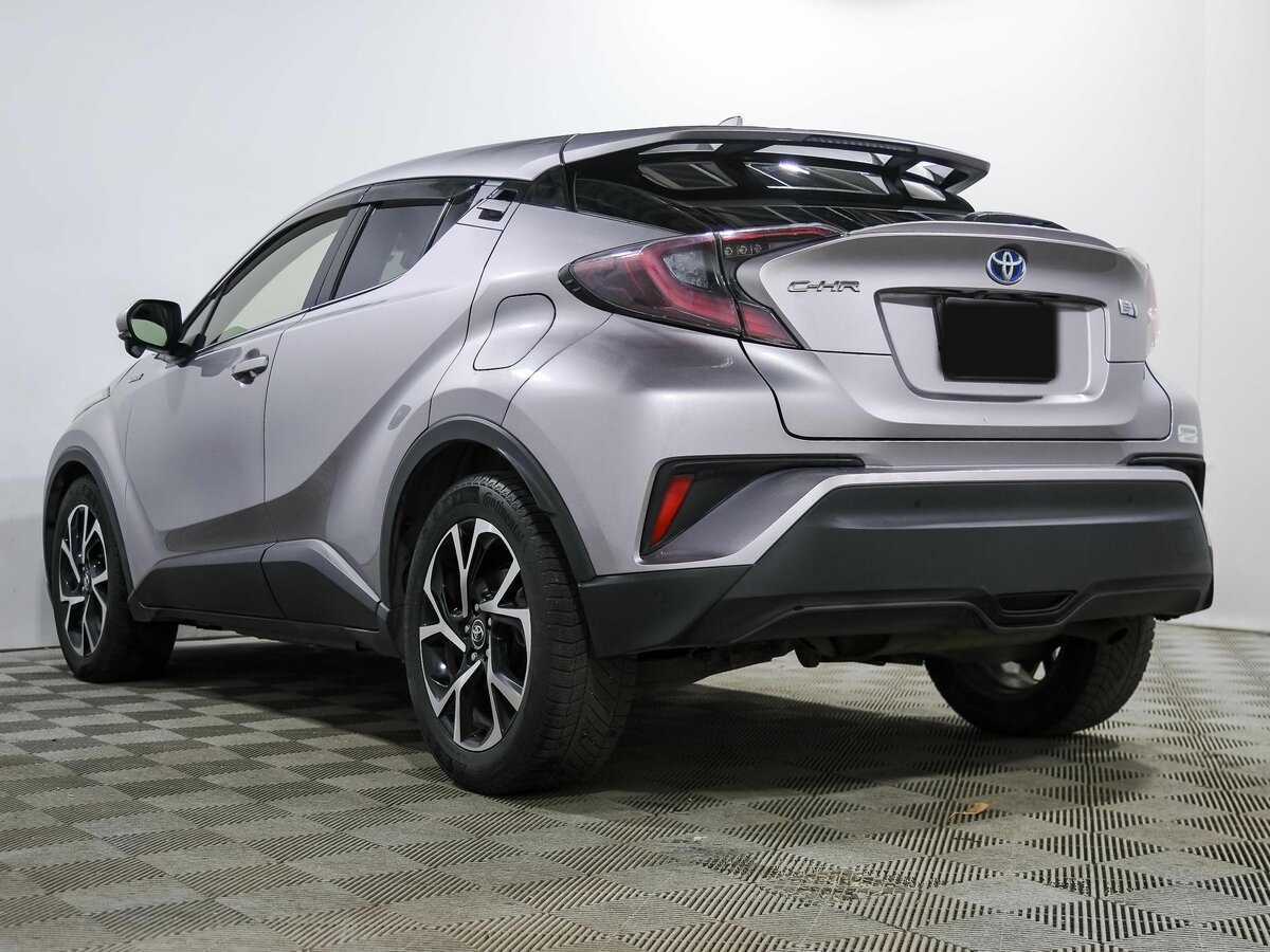 Toyota C-HR 2017 года с пробегом. Фото: #4