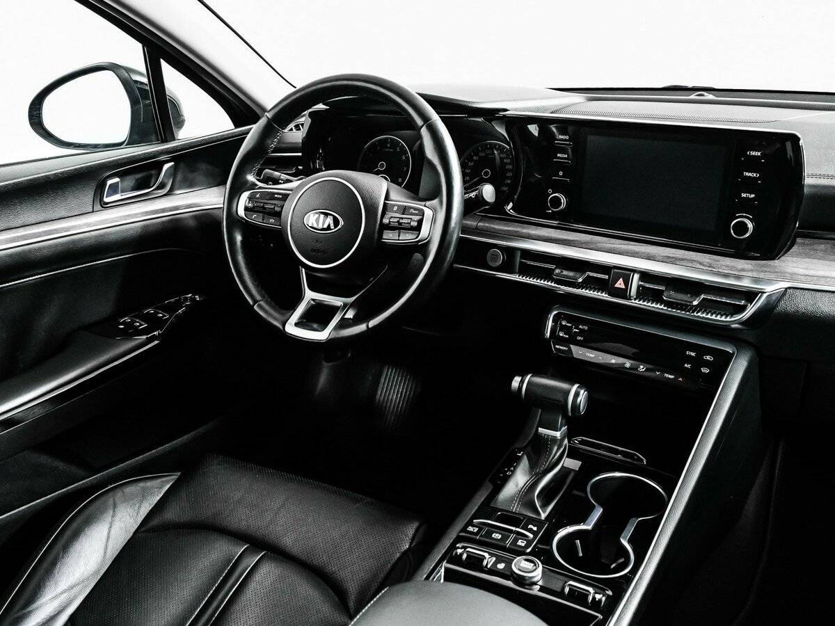 Kia K5 2021 года с пробегом. Фото: #8