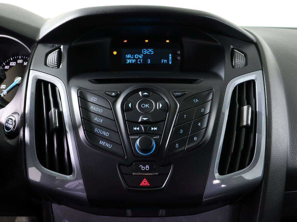 Ford Focus 2012 года с пробегом. Фото: #19