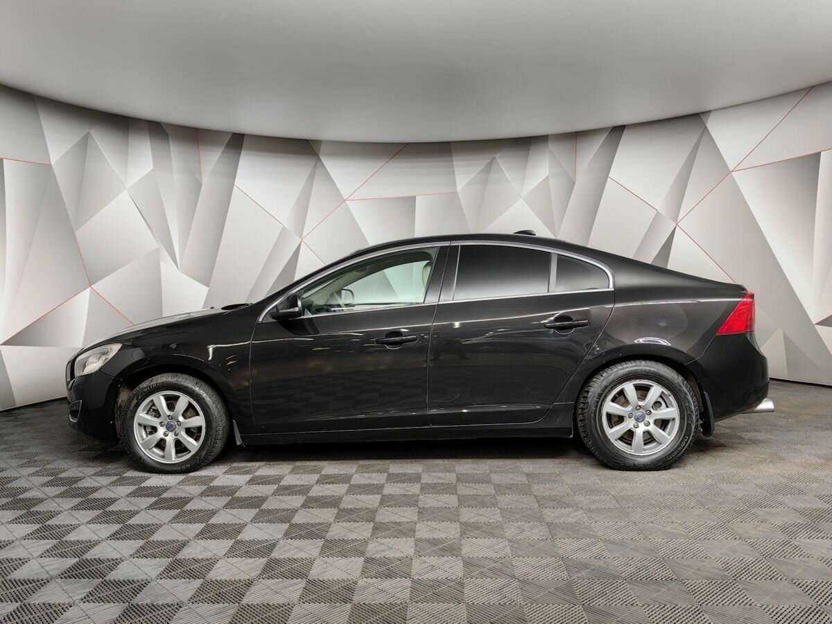 Volvo S60 2013 года с пробегом. Фото: #4