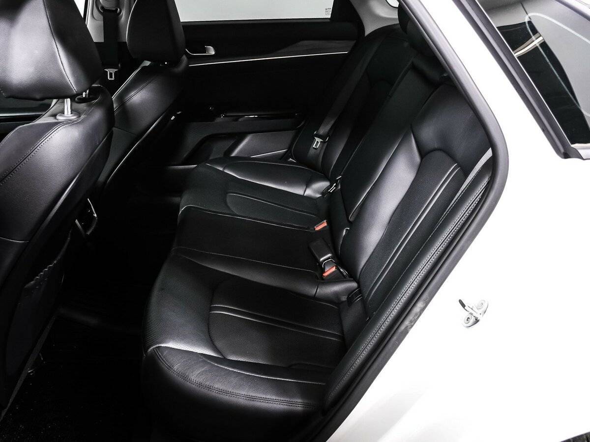 Kia K5 2020 года с пробегом. Фото: #11