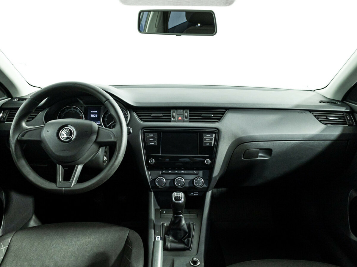 Skoda Octavia 2020 года с пробегом. Фото: #12
