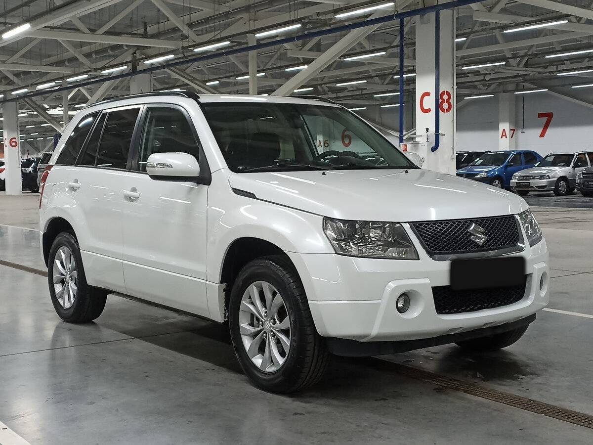 Suzuki Grand Vitara 2013 года с пробегом. Фото: #2