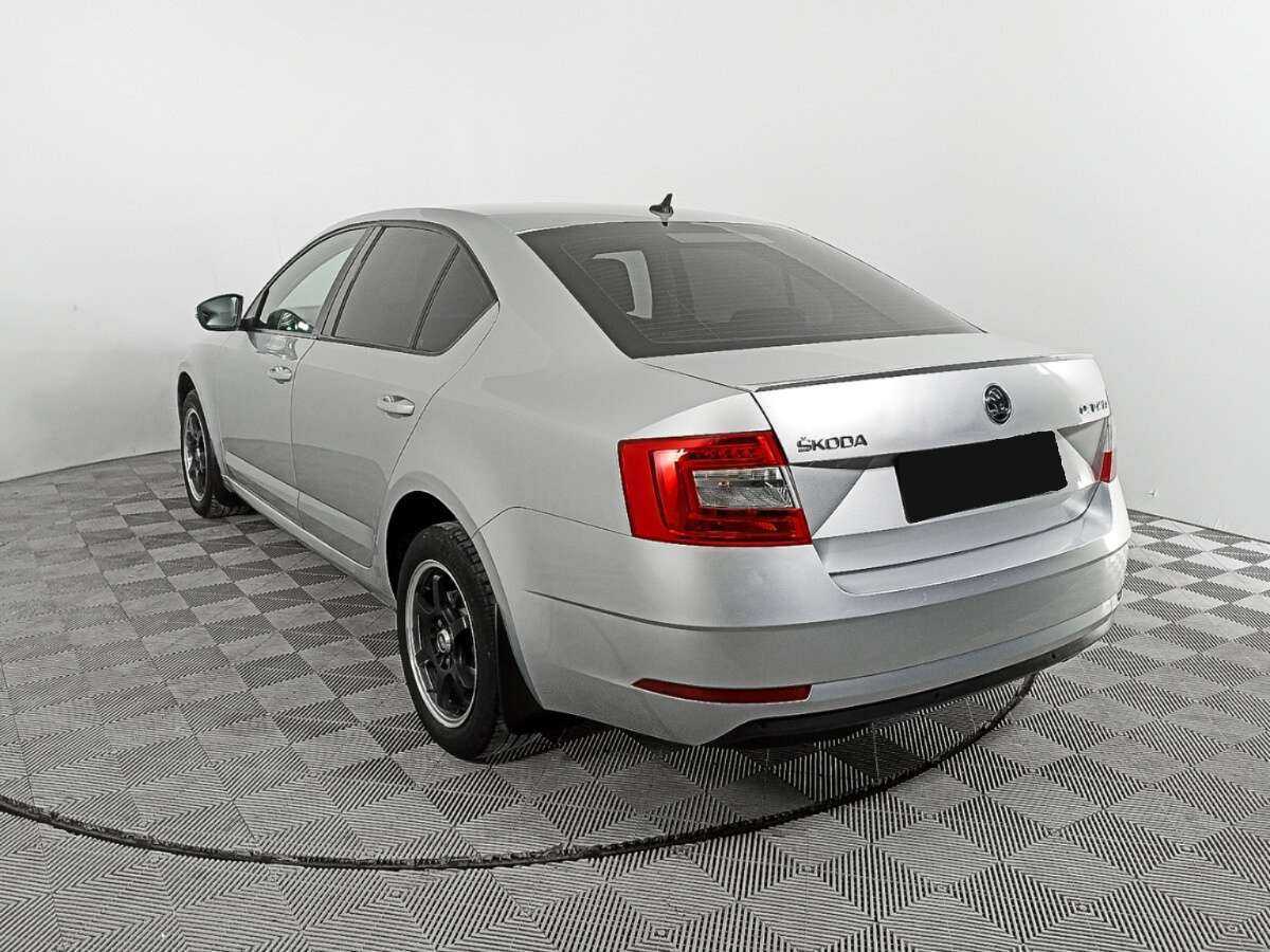 Skoda Octavia 2018 года с пробегом. Фото: #6