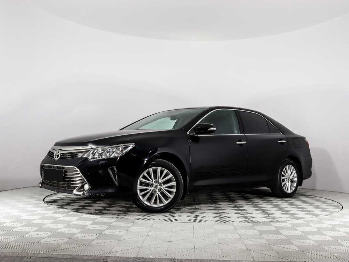 Toyota Camry 2015 года с пробегом. Посмотреть фото