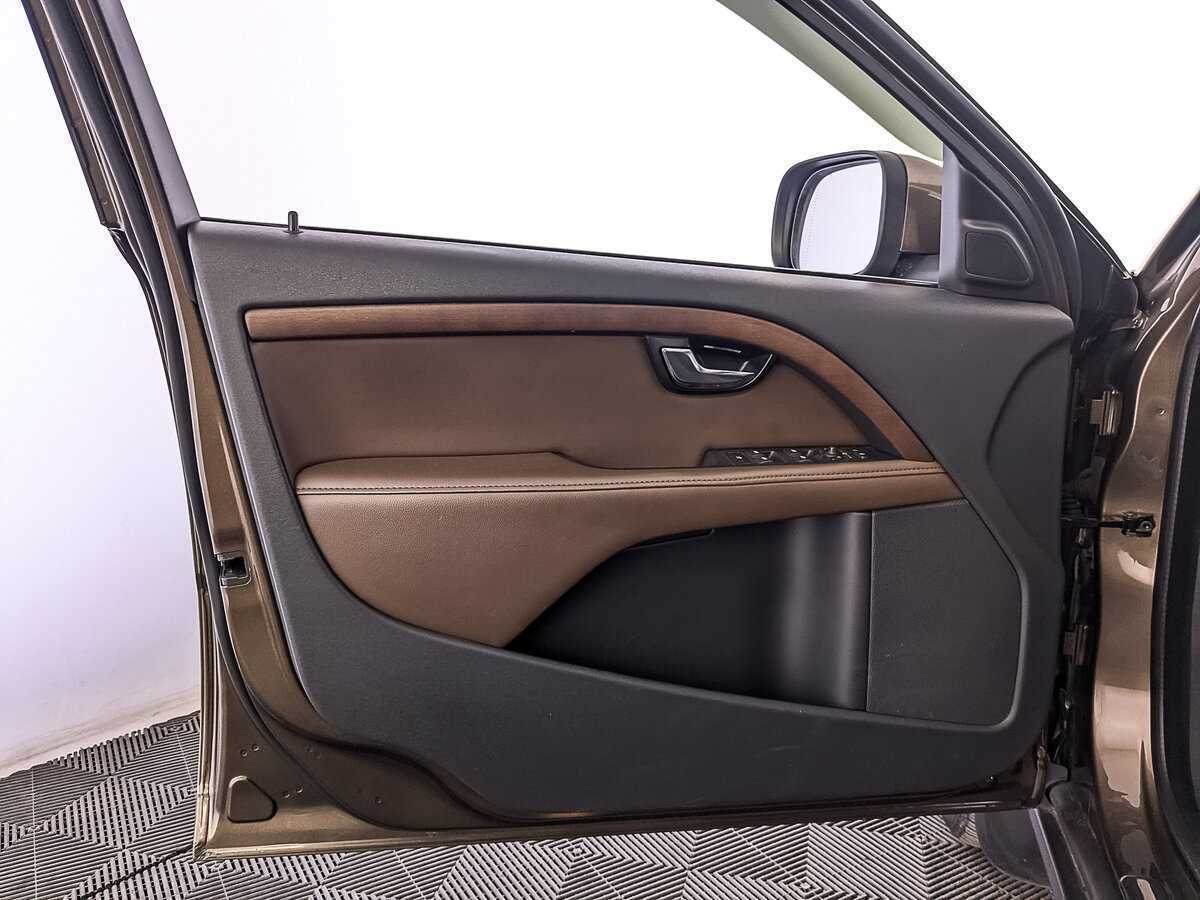 Volvo XC70 2015 года с пробегом. Фото: #18