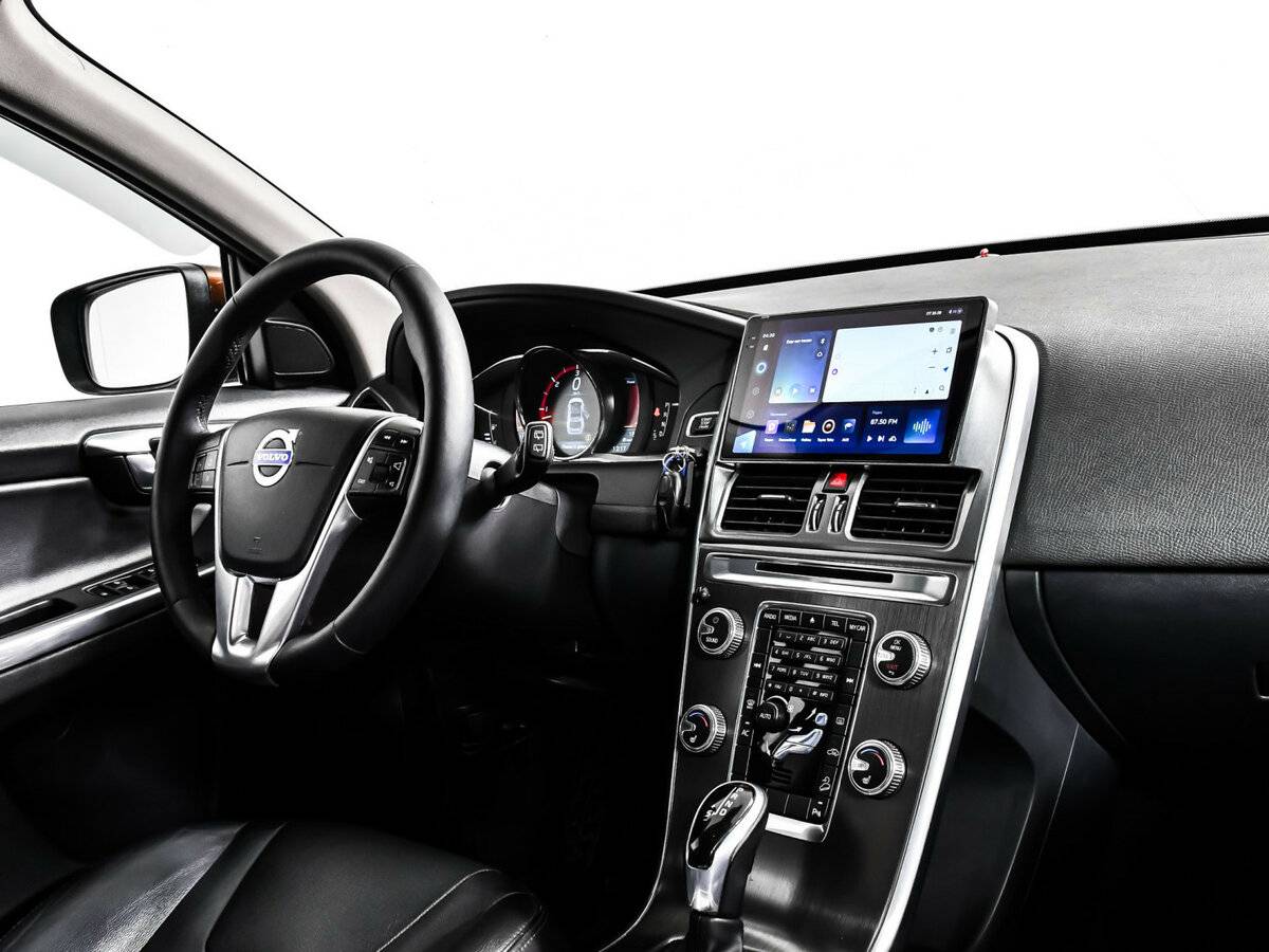 Volvo XC60 2015 года с пробегом. Фото: #8