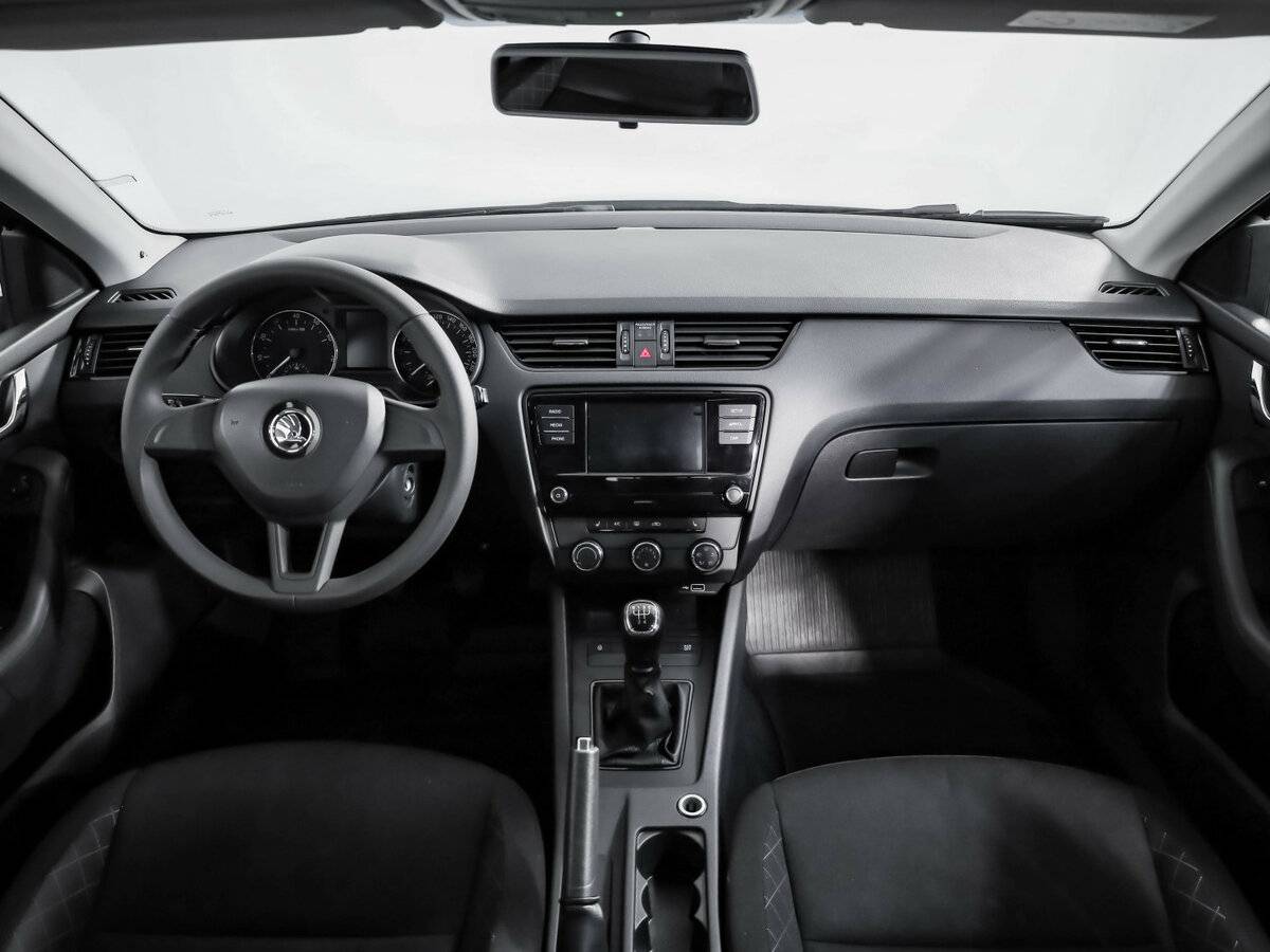 Skoda Octavia 2018 года с пробегом. Фото: #6
