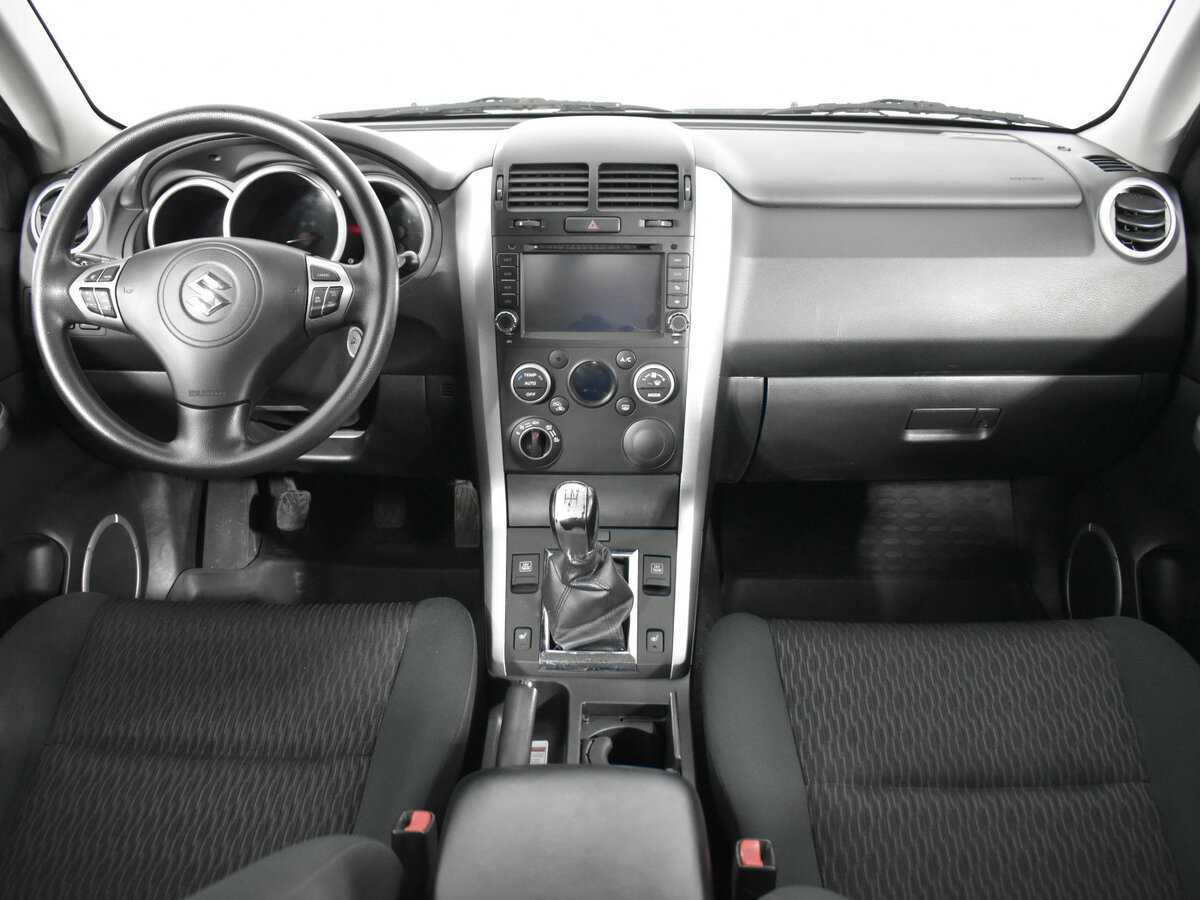 Suzuki Grand Vitara 2013 года с пробегом. Фото: #9