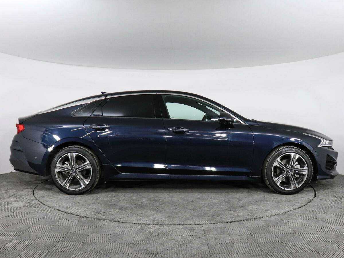 Kia K5 2022 года с пробегом. Фото: #3