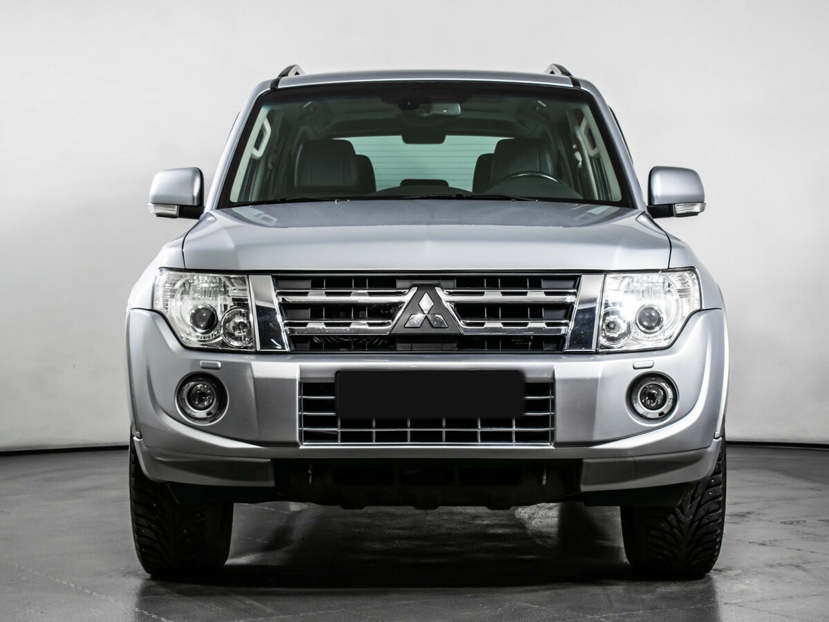 Mitsubishi Pajero 2012 года с пробегом. Фото: #1