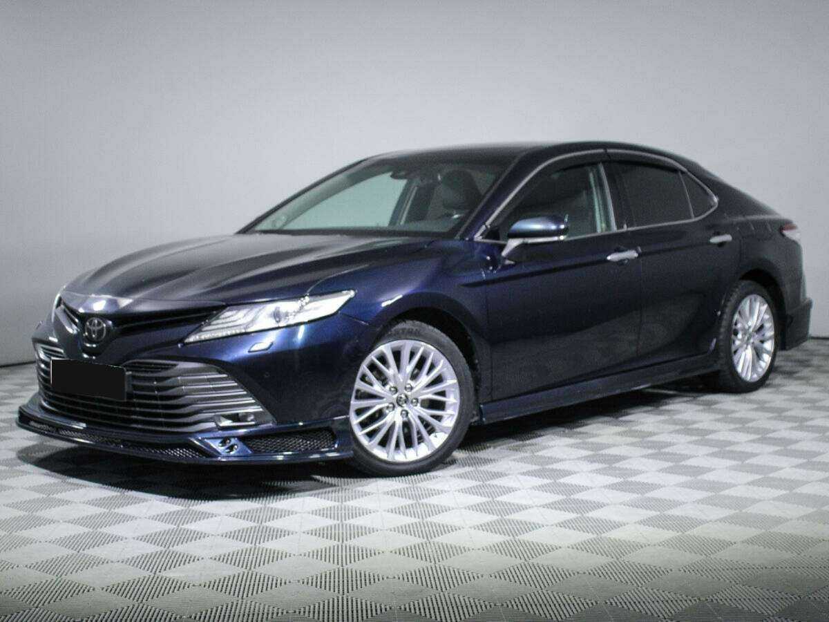 Toyota Camry 2018 года с пробегом. Посмотреть фото