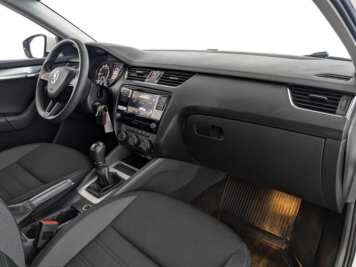 Skoda Octavia 2019 года с пробегом. Фото: #8
