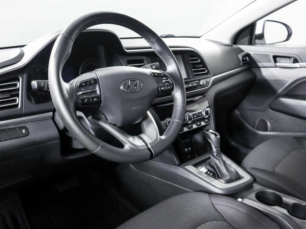 Hyundai Elantra 2020 года с пробегом. Фото: #13