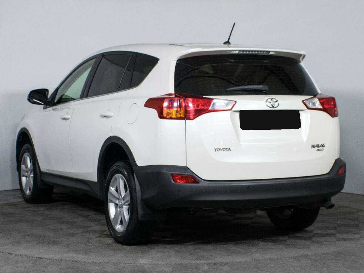 Toyota RAV4 2013 года с пробегом. Фото: #4