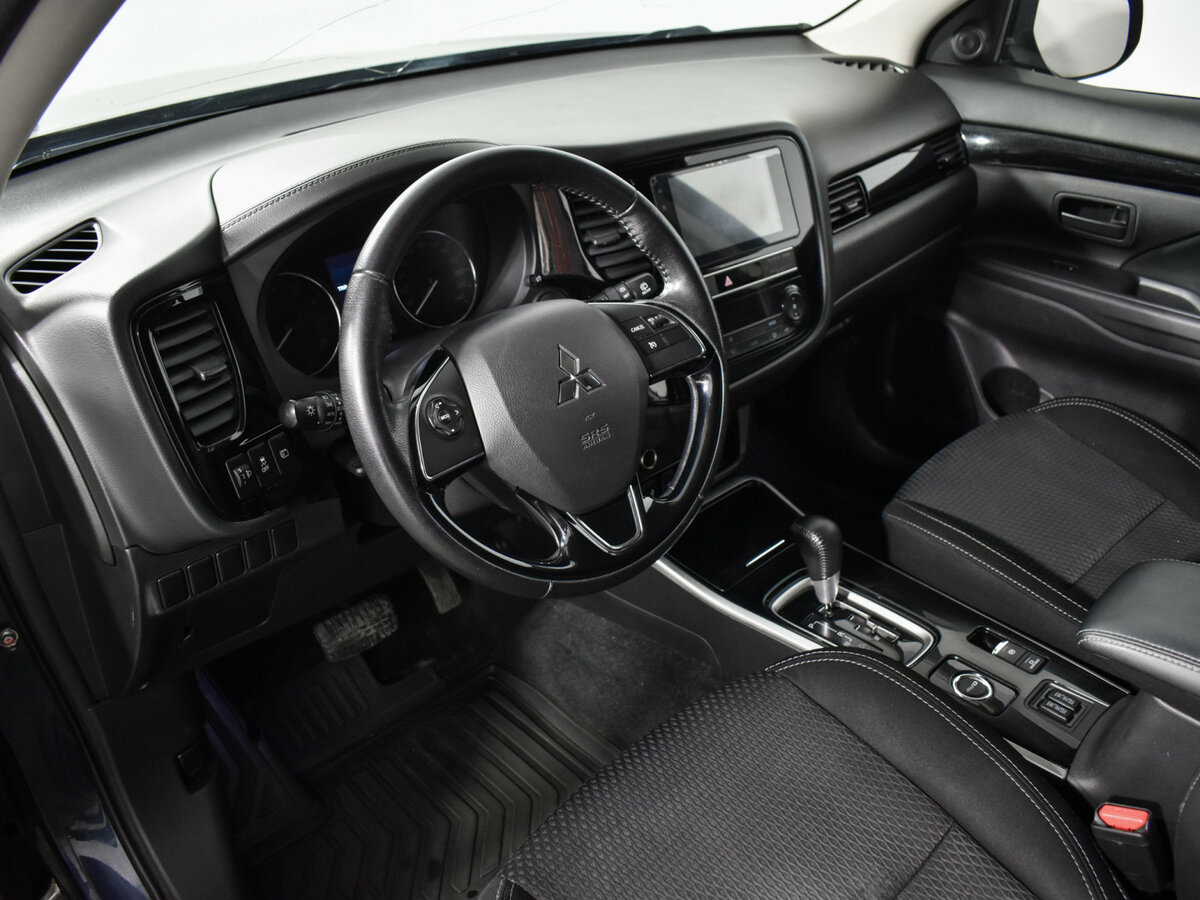 Mitsubishi Outlander 2019 года с пробегом. Фото: #8
