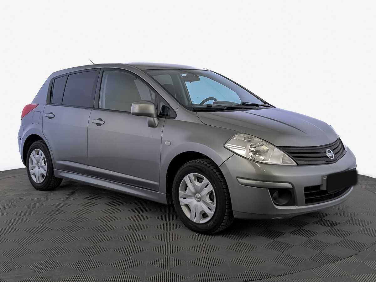 Nissan Tiida 2013 года с пробегом. Фото: #2